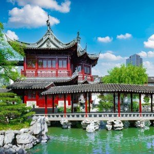 Landausflug: Authentisches Shanghai: Yu-Garten, Altstadt und traditionelle Köstlichkeiten